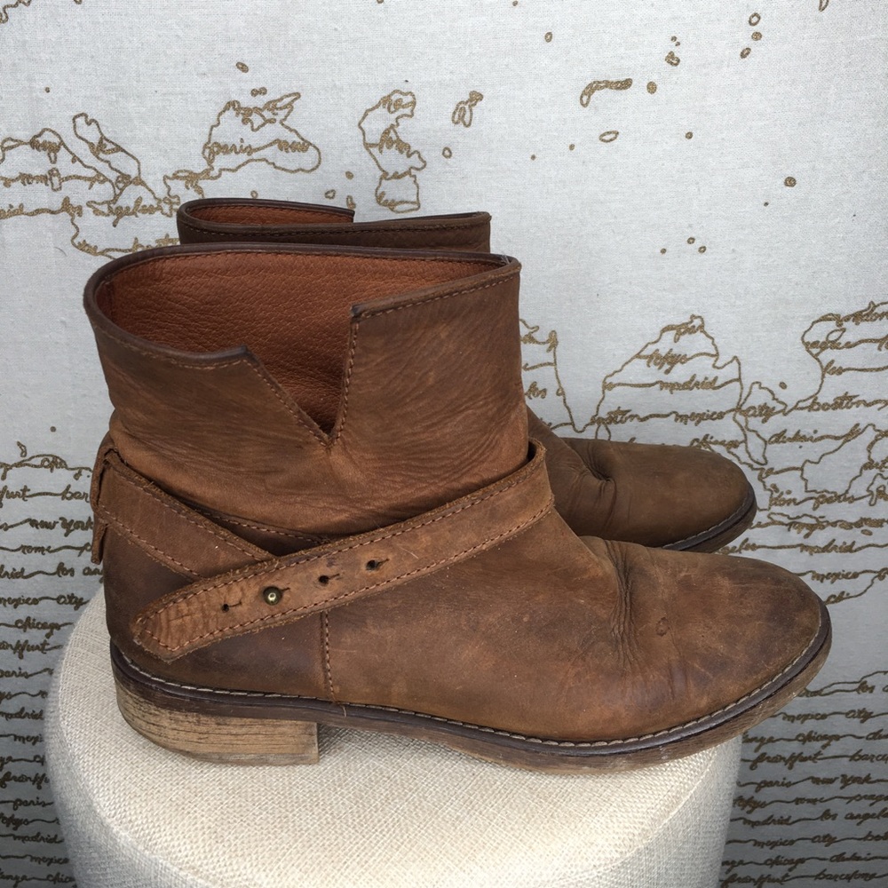 Madewell Women's Approx. Size 7.5 The Biker Boot Distresses Apple Butter Brown